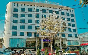 Khách Sạn Hoa Ban Trắng